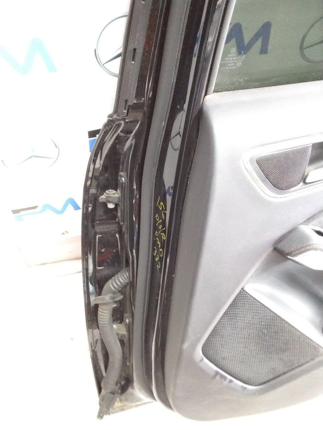MERCEDES BENZ GLA X156 DRIVER REAR DOOR OSR BLACK 2014-16 COMPLETE FMD332