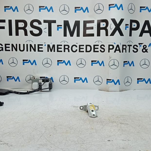 MITSUBISHI OUTLANDER MK3  FRONT DOOR HINGE PANEL A521 A046834 FM001635