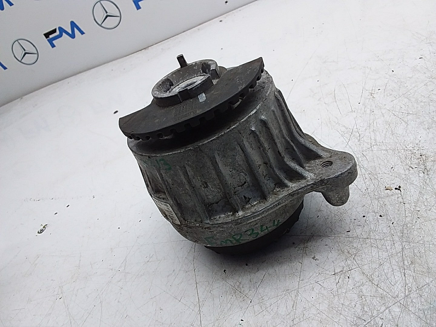 MERCEDES BENZ  E-CLASS  W213  ENGINE MOUNT RIGHT OS A2132400600 FMR344