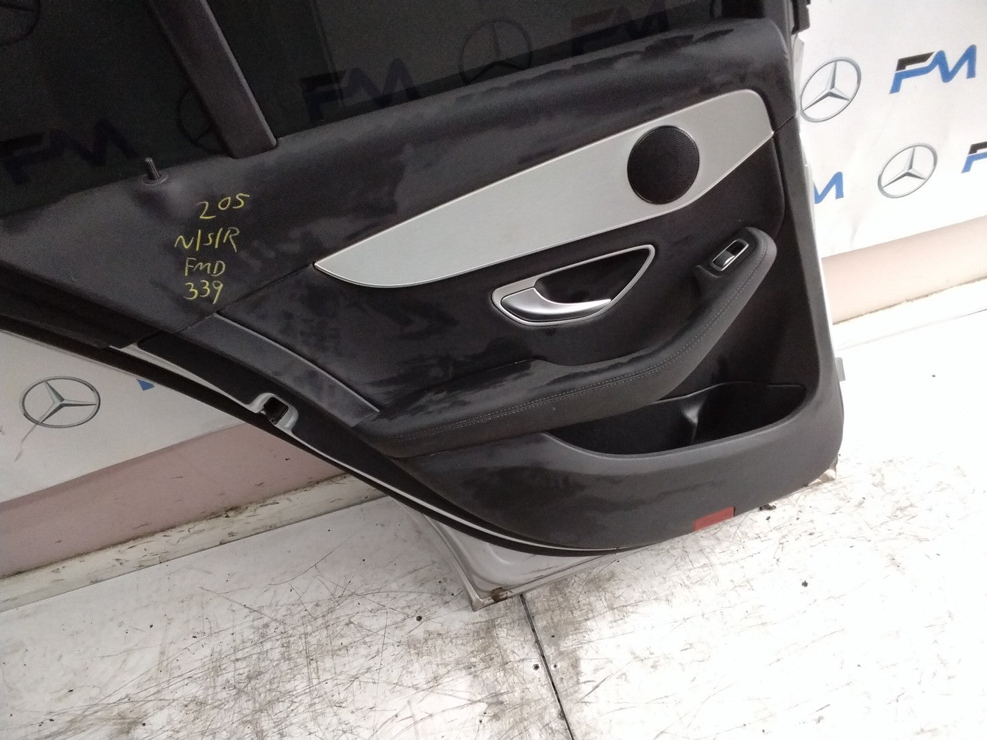 MERCEDES C-CLASS W205 SLN PASSENGER REAR DOOR NSR SILVER 2014 ON COMPLETE FMD339
