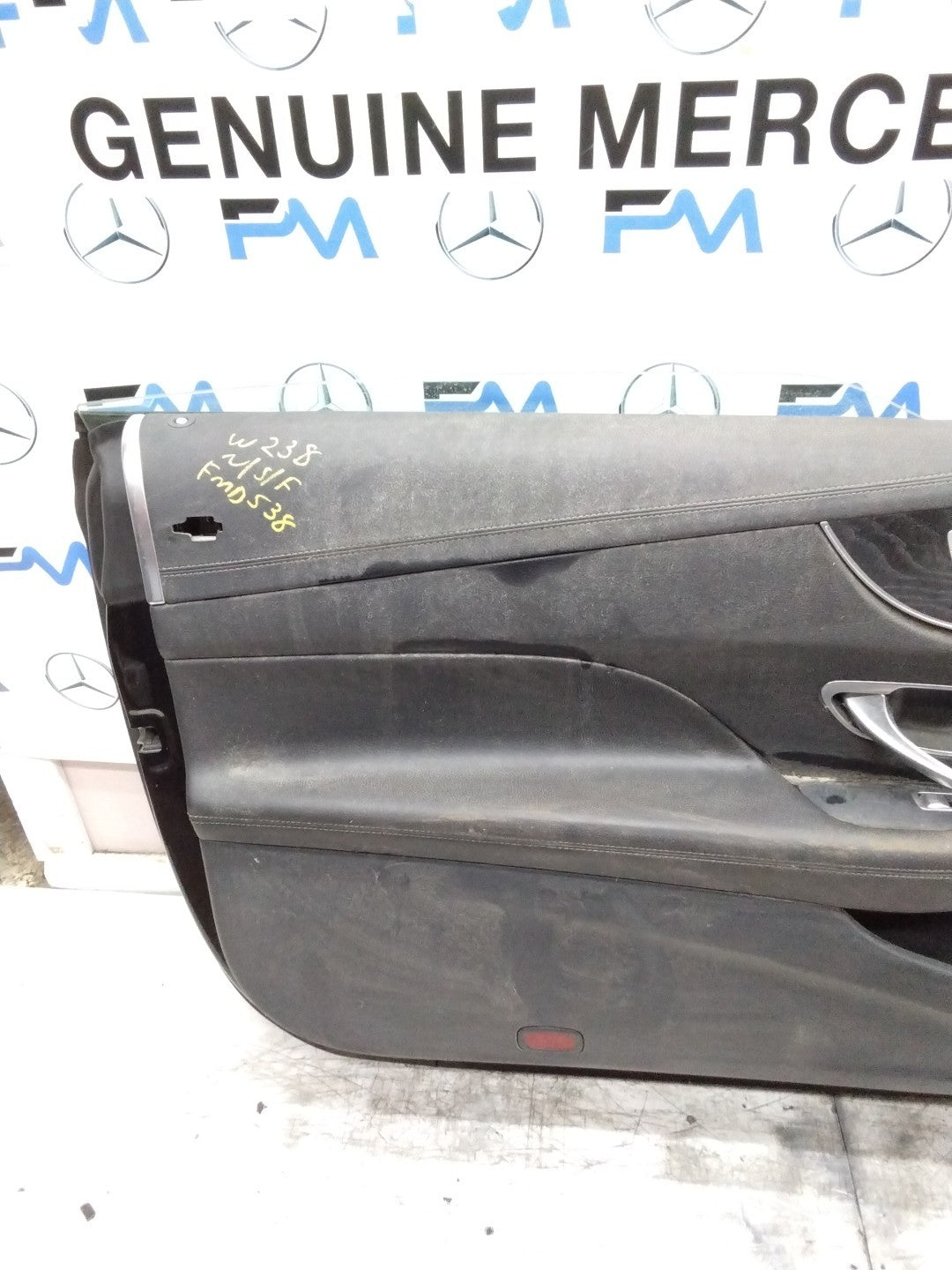 MERCEDES E-CLASS W238  PASSENGER FRONT DOOR NSF BLACK 2017 ONWARDS COMPLT FMD538