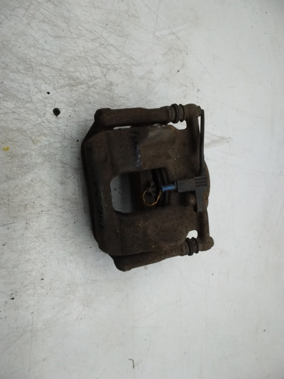 MERCEDES  B-CLASS W246 BRAKE CALIPER FRONT LEFT PASSENGER SIDE 295X28 FMR137