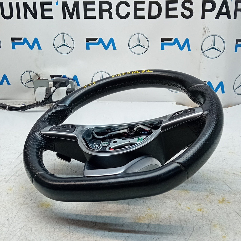 MERCEDES W205 C-CLASS MULTIFUNCTION STEERING WHEEL PFL 2014 A0004606700 FM001402