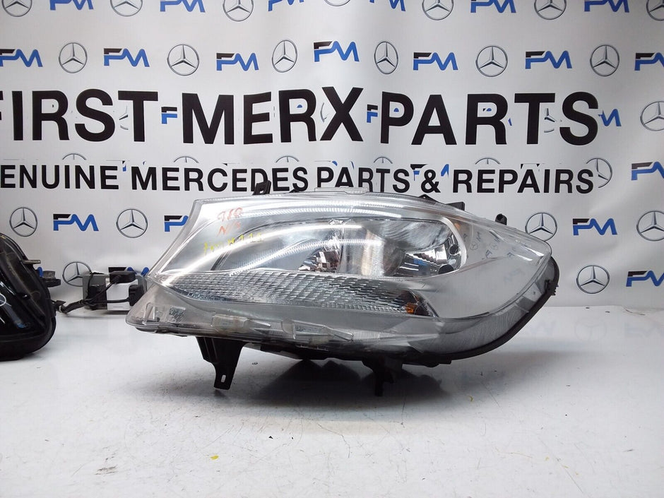 2018 MERCEDES VS30 W910 HEADLIGHT PASSENGER NS A9109060200 FMH111