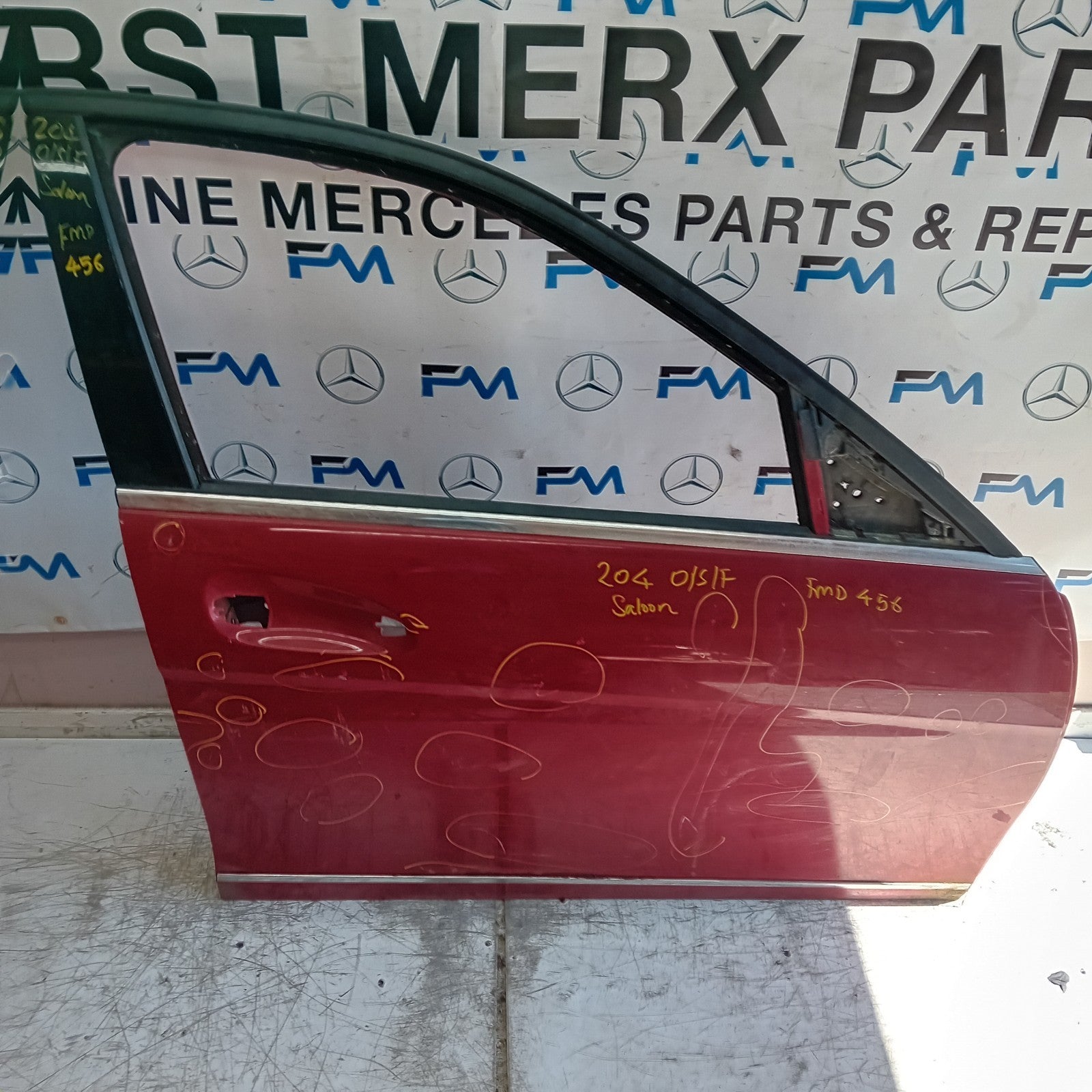 MERCEDES C-CLASS W204 SLN DRIVER FRONT DOOR OSF RED 2008-14 FMD456
