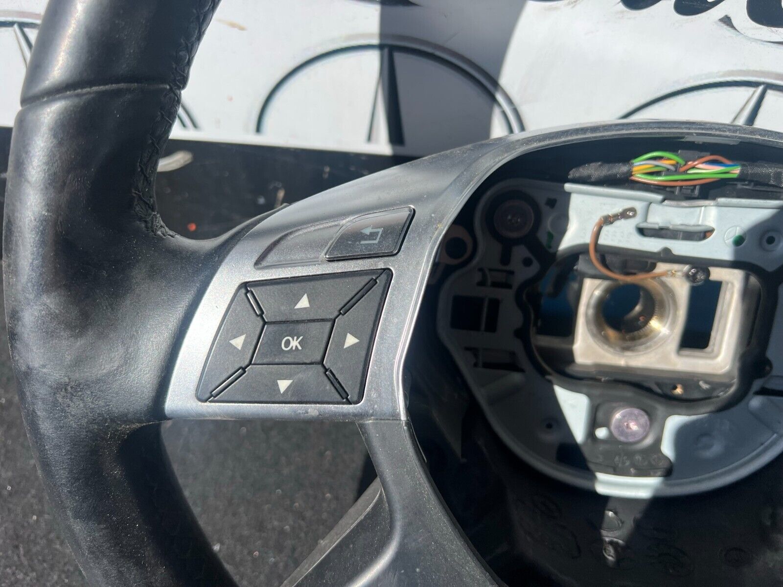 MERCEDES BENZ C CLASS 204 SERIES 2007-2015 STEERING WHEEL A2464605203