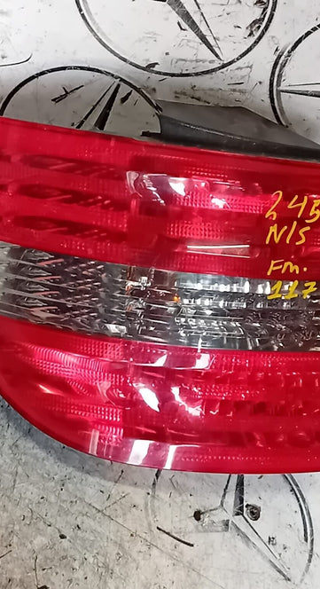 MERCEDES BENZ  B-CLASS W245  2005-2011 PASSENGER SIDE ( NEAR SIDE )  TAIL LIGHT
