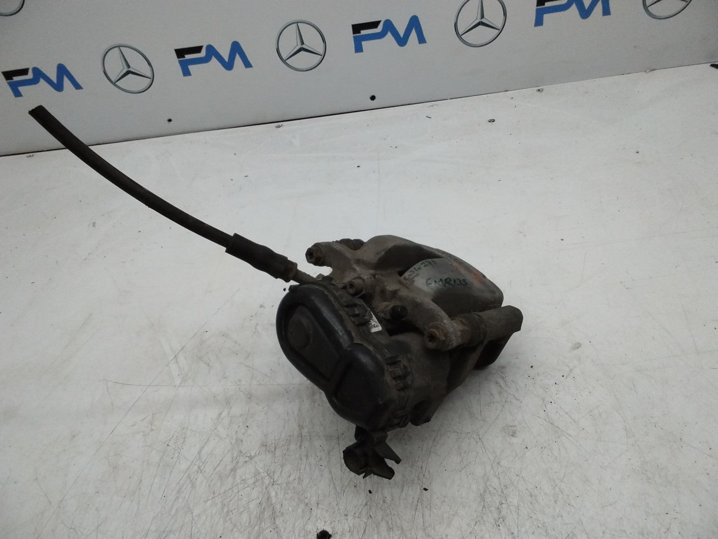 MERCEDES  B-CLASS W246 BRAKE CALIPER REAR LEFT PASSENGER SIDE A2464232198 FMR135