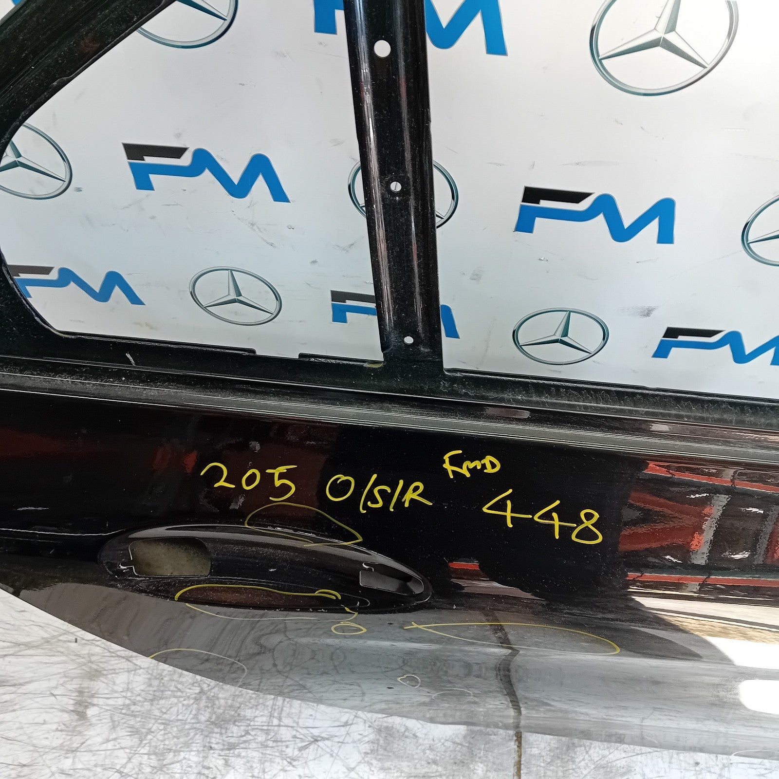 MERCEDES C-CLASS W205 SLN DRIVER REAR DOOR OSR BLACK 2014 ON FMD448
