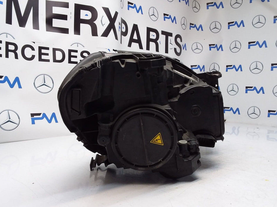 2012 MERCEDES -CLASS W245 W246 HEADLIGHT PASSENGER N/S A2468207361 FMH139 