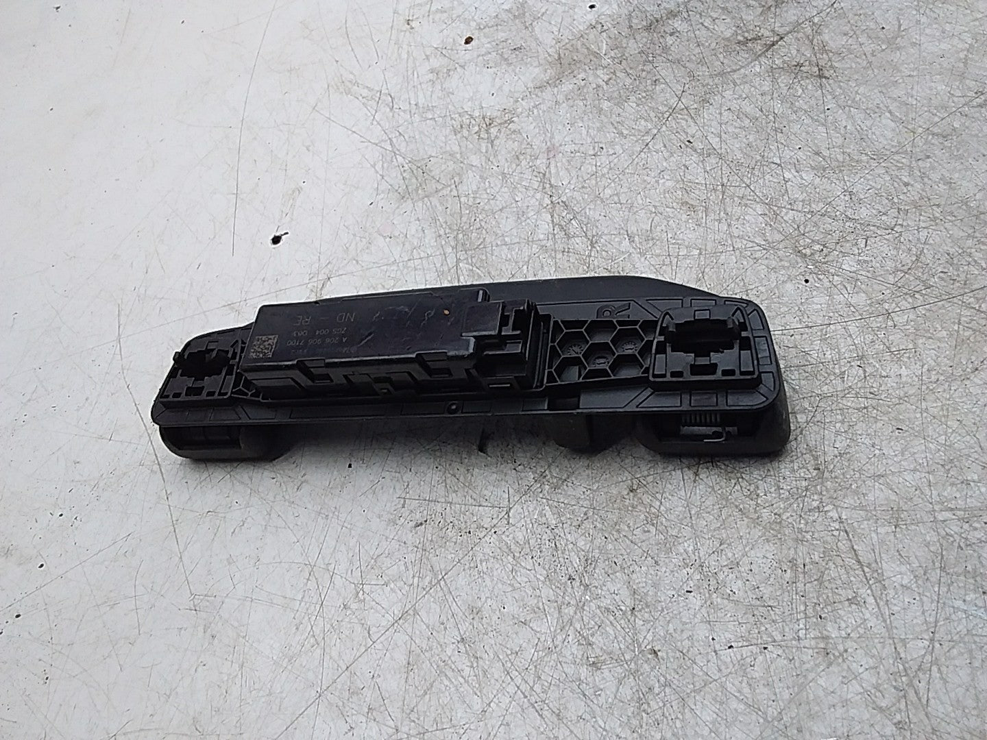 MERCEDES BENZ C-CLASS W206 REAR RIGHT ROOF HANDLE A2069067100 FMR203