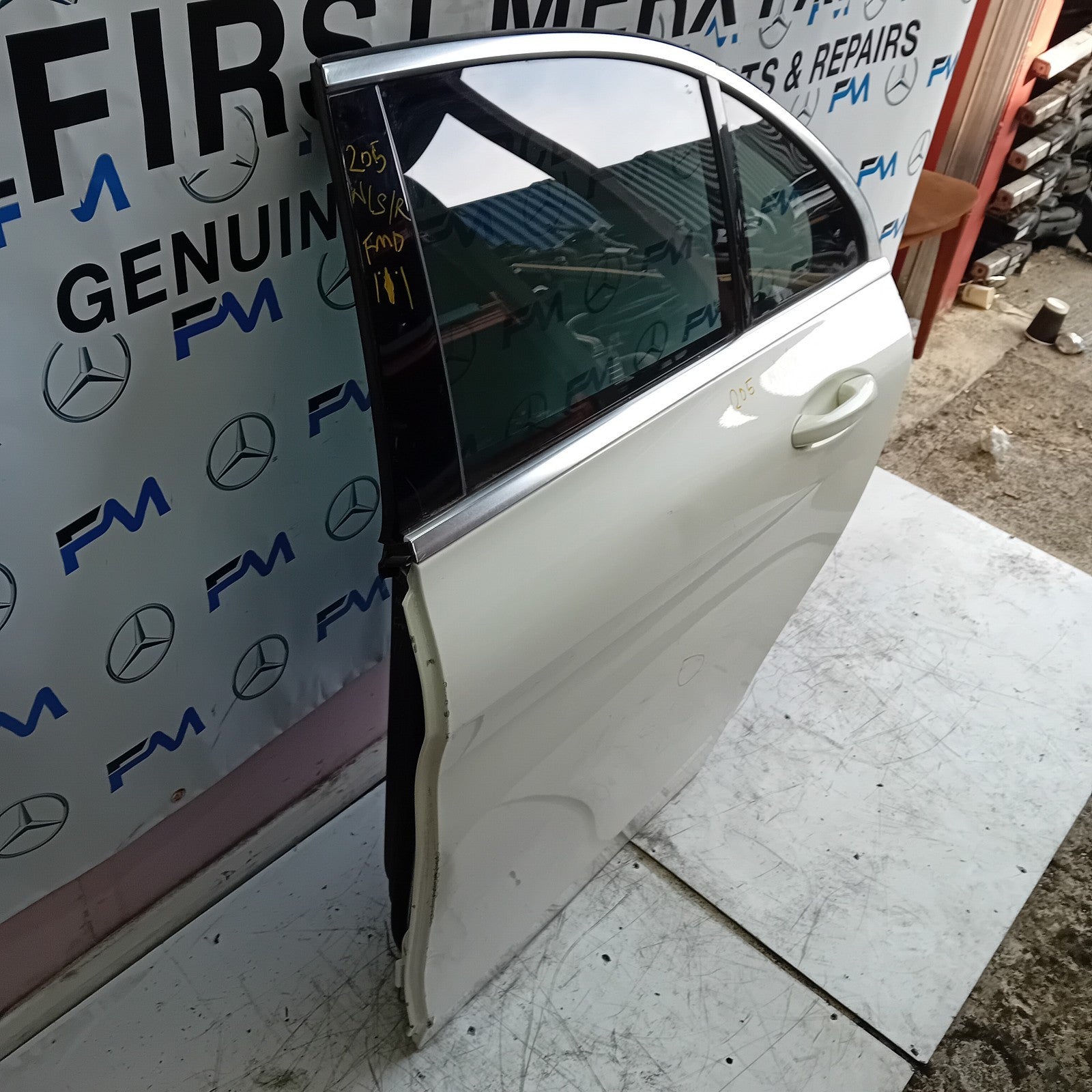 MERCEDES BENZ  C-CLASS W2O5 PASSENGER SIDE REAR DOOR N/S/R COMPLETE BLACK FMD111