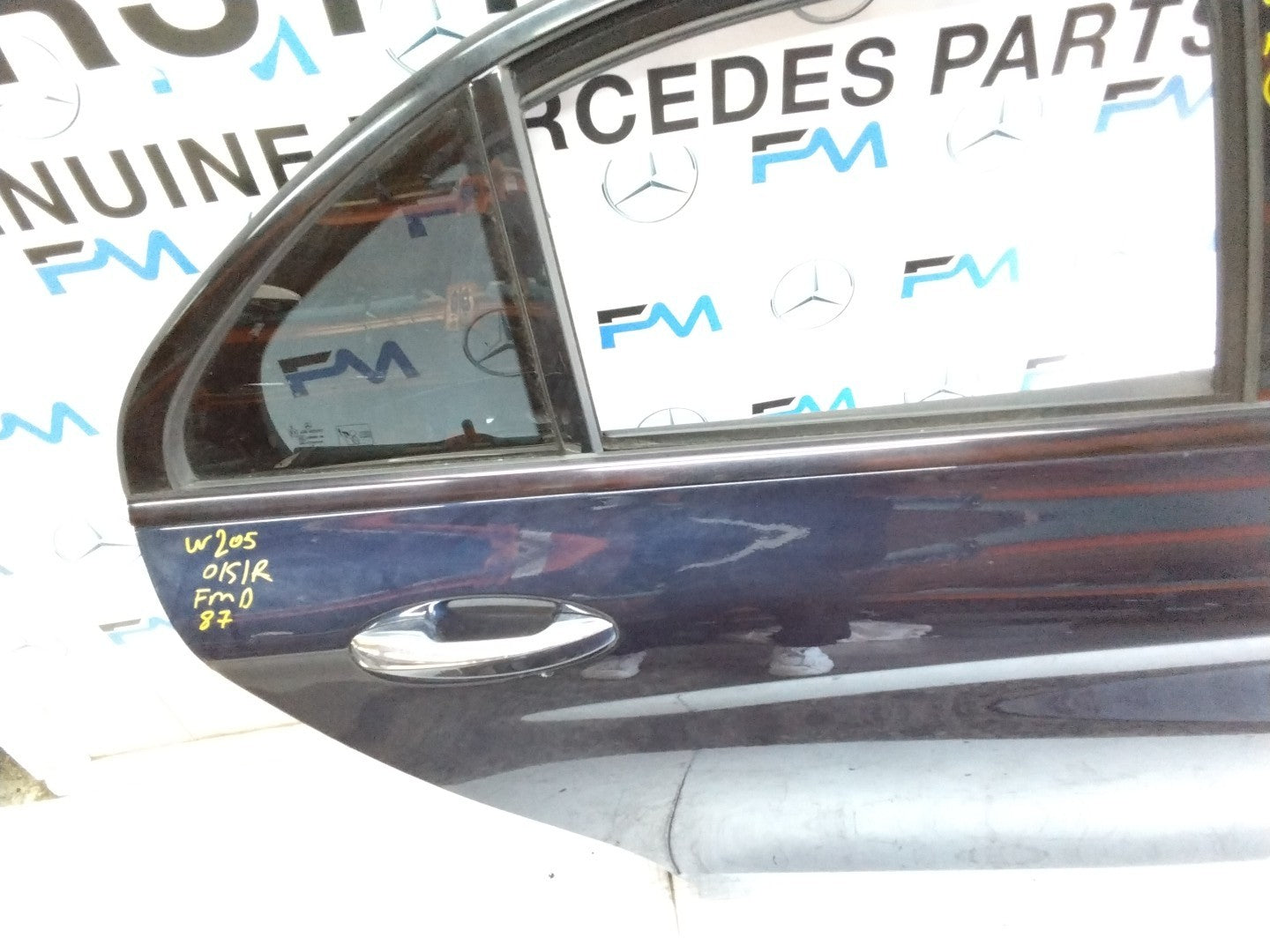 MERCEDES BENZ C-CLASS W205 DRIVER SIDE REAR DOOR O/S/R COMPLETE BLUE FMD87
