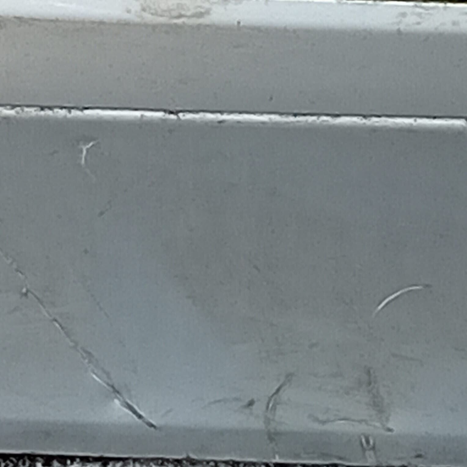 MERCEDES BENZ CLK W209 DRIVER SIDE FRONT DOOR ( OFF SIDE FRONT )