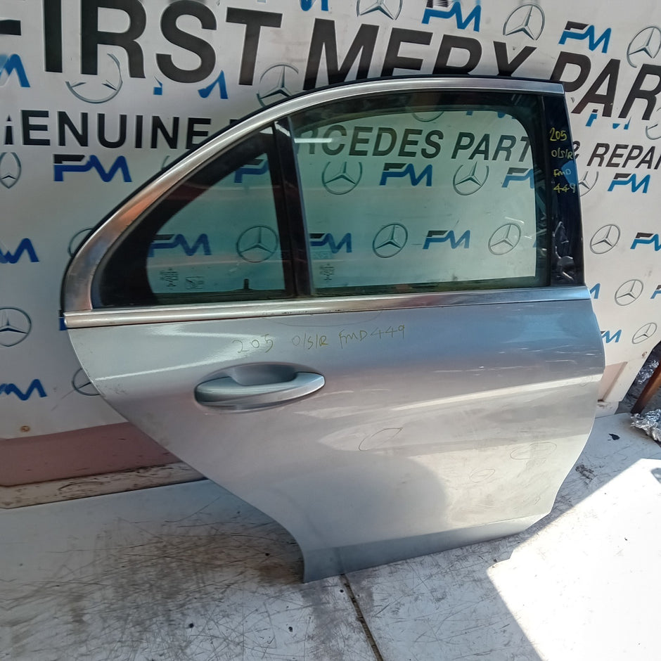 MERCEDES C-CLASS W205 SLN DRIVER REAR DOOR OSR 2014 ON COMPLETE FMD449