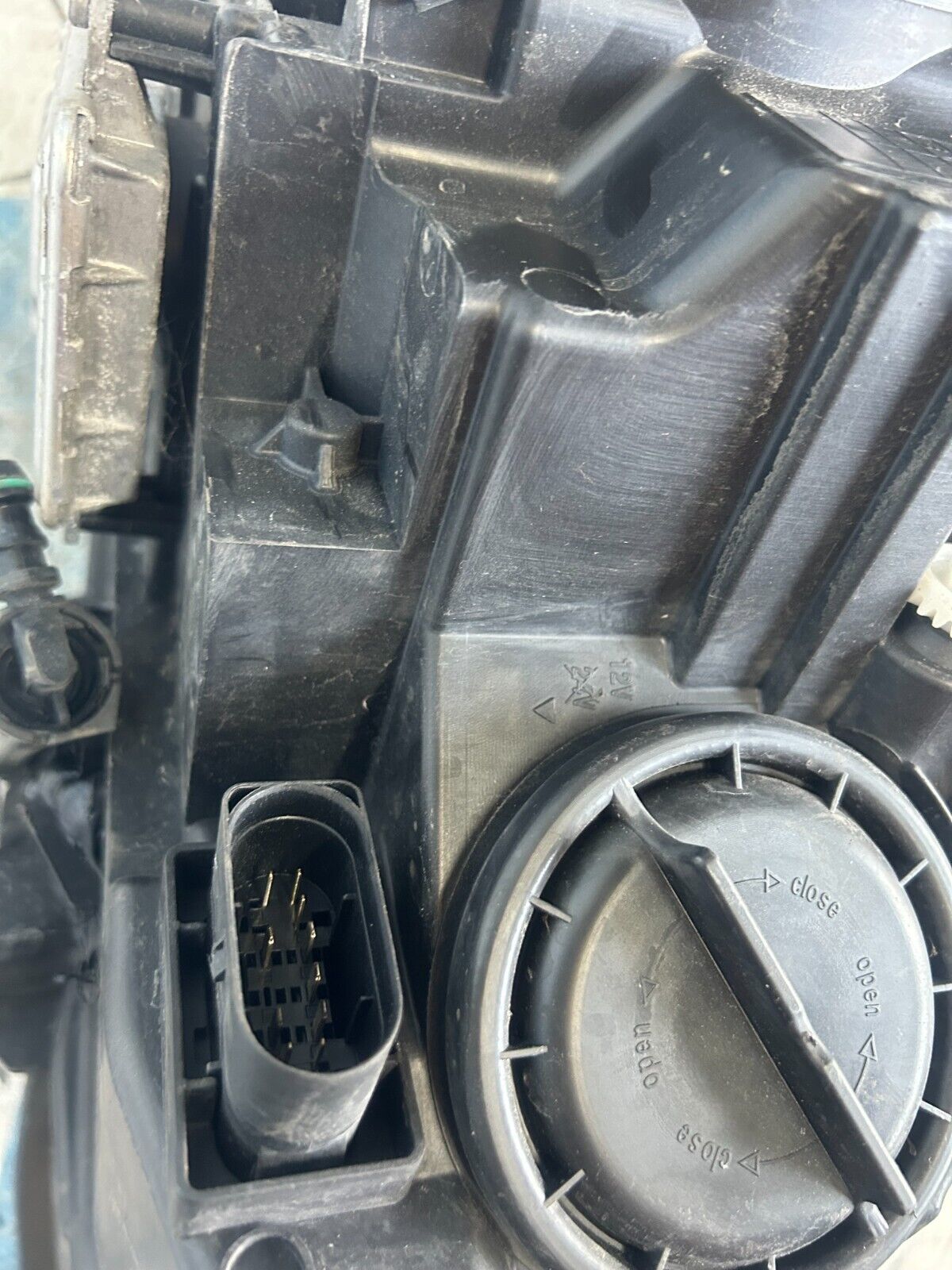 MERCEDES BENZ A CLASS W176 2013-2018  HEADLIGHT LEFT SIDE A1768202961 FMH41