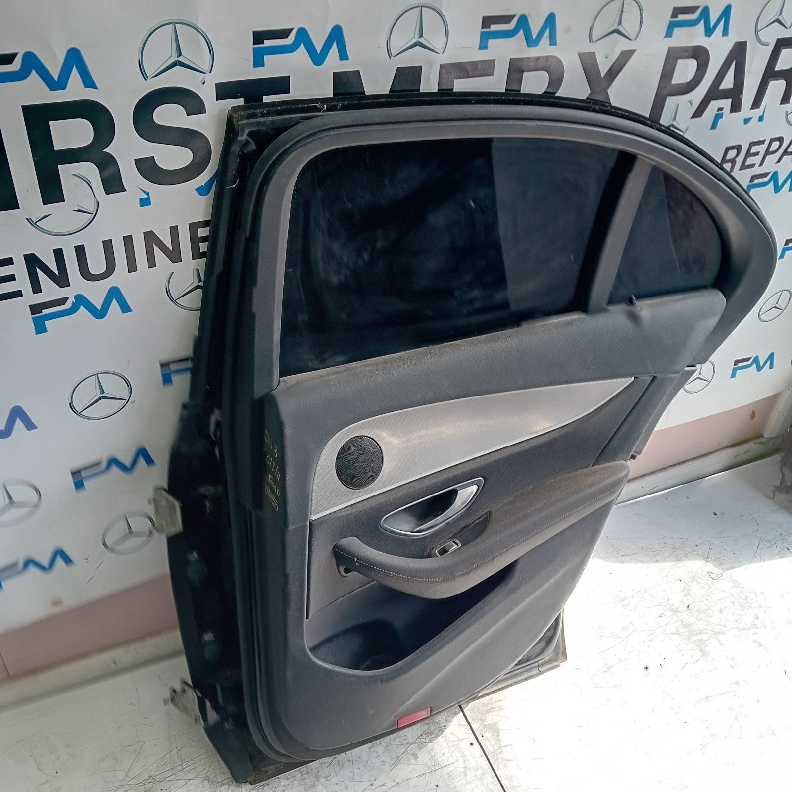 MERCEDES E-CLASS W213 SALOON DRIVER REAR DOOR OSR BLACK 2016 ON COMPLETE FMD195