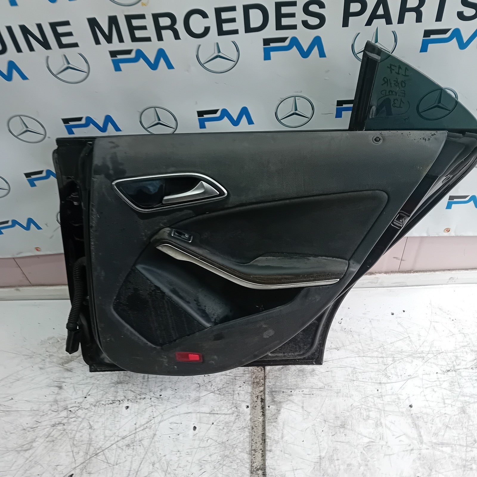 MERCEDES BENZ CLA W117 DRIVER SIDE REAR DOOR O/S/R BLACK COMPLETE FMD138