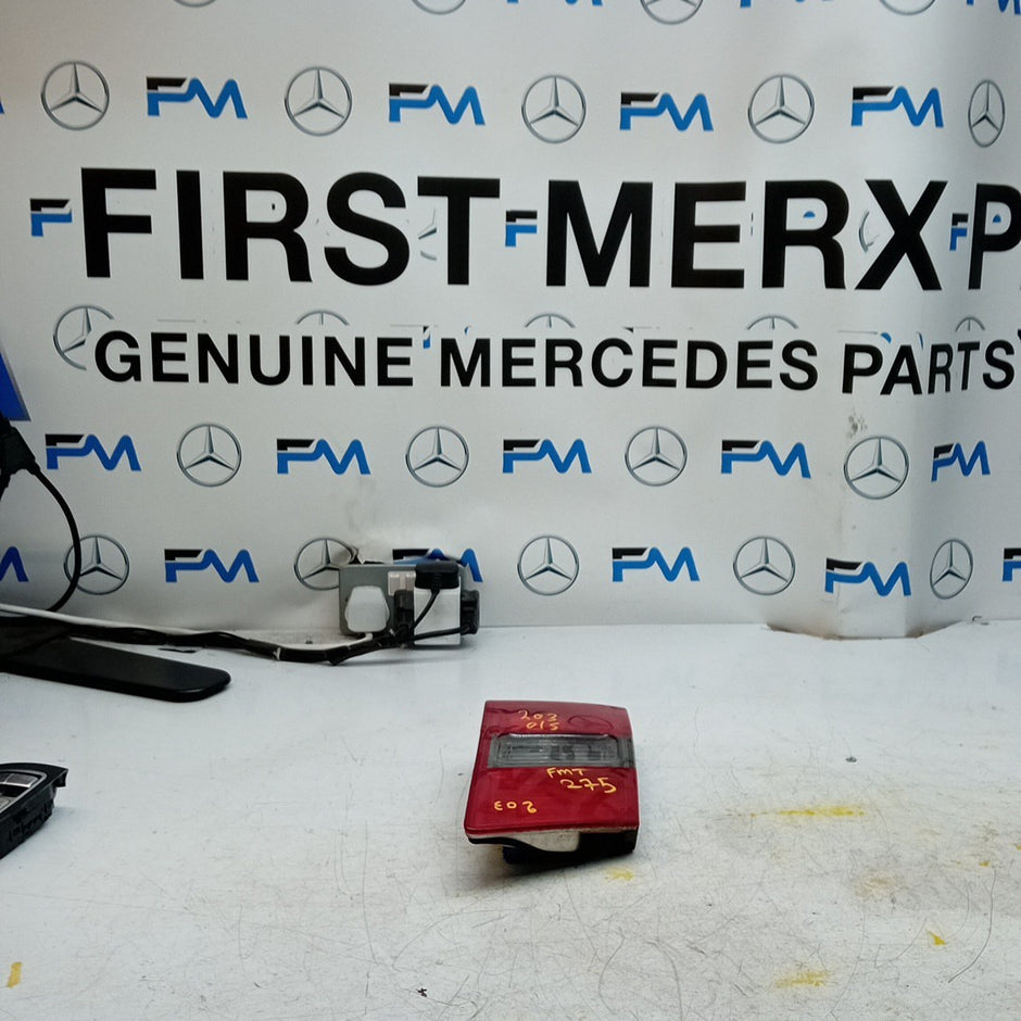 MERCEDES C-CLASS W203 ESTATE DRIVER RIGHT REAR TAIL LIGHT A2038205464 FMT275