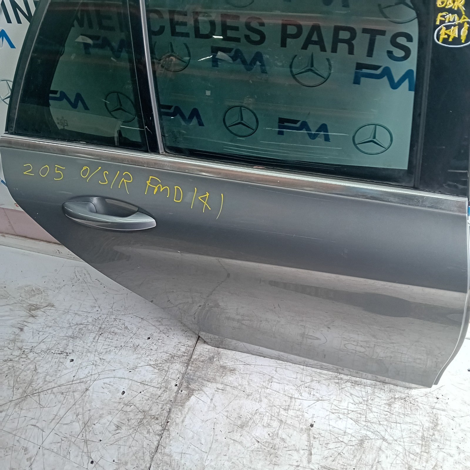 MERCEDES ESTATE C-CLASS W205 DRIVER REAR DOOR O/S/R GREY COMPLETE 2014-22 FMD141