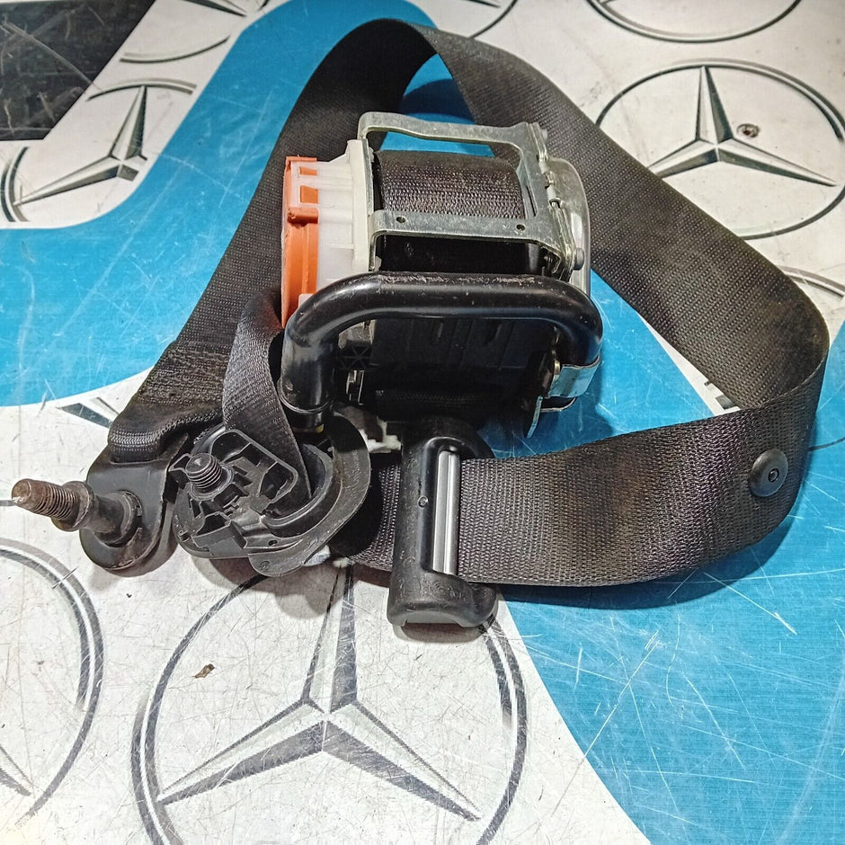 Mercedes A-CLASS  H247 - ORIGINAL SEAT BELT FRONT 2018/2023