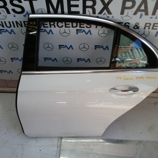 MERCEDES E CLASS W213 SALOON PASSENGER REAR DOOR (NEAR SIDE REAR) WHITE FMD22