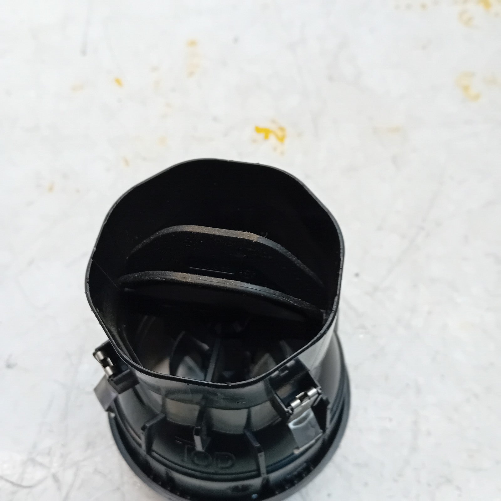 MERCEDES CLA-CLASS W117 DASHBOARD AIR VENT CENTRE SIDE 2017 A1178300354 FM001167