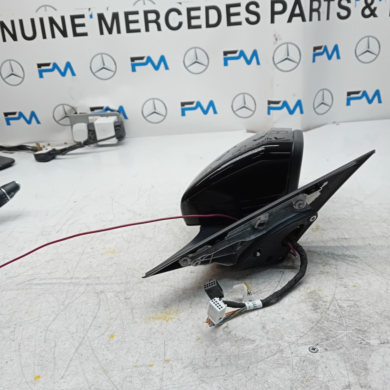 MERCEDES BENZ  C-CLASS W205 DRIVER WING MIRROR OS BLACK PL A2058104402 FMM80
