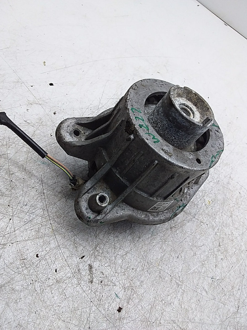MERCEDES BENZ  S-CLASS W222  ENGINE MOUNT LEFT NS A2222407517 FMR326 (DAMAGED)