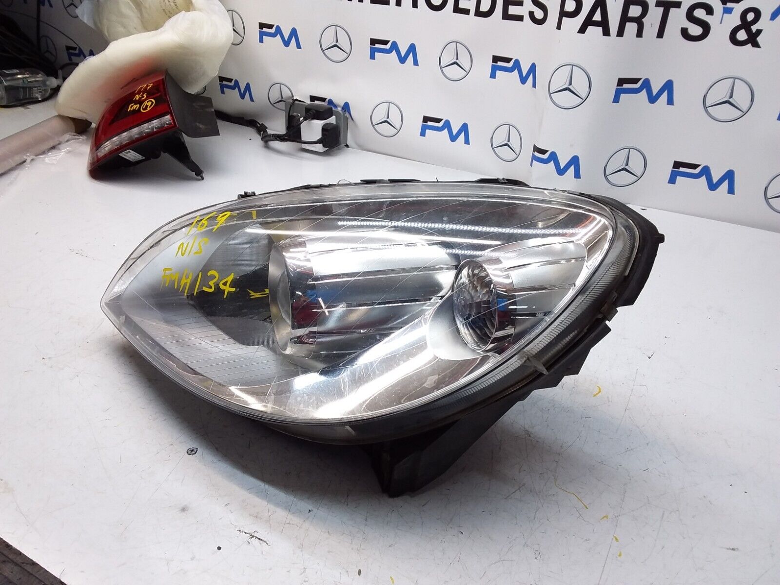 2009 MERCEDES B-CLASS W169 HEADLIGHT PASSENGER NS A1698207961 FMH134