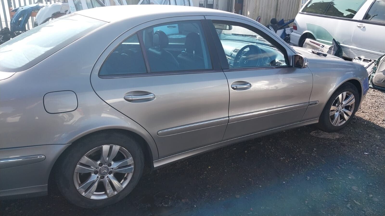 MERCEDES BENZ E-CLASS W211,2005 /BREAKING- HEAD LIGHT , TAIL LIGHT & WING MIRROR