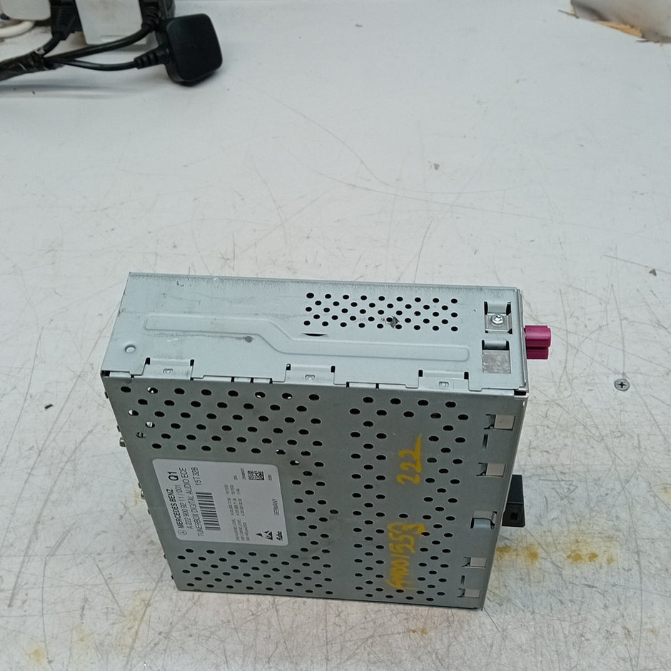 MERCEDES BENZ S-CLASS W222  2014-2021  RADIO TUNER BOX  A2229009211 FM001553