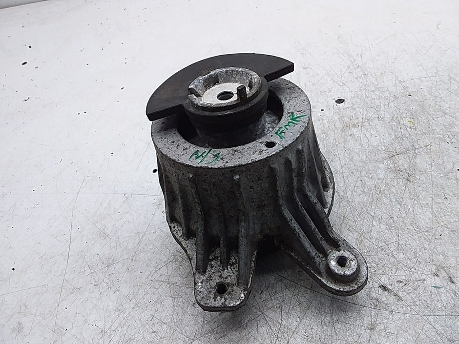 MERCEDES BENZ  E-CLASS COUPE C238  ENGINE MOUNT LEFT NS A2382400200 FMR339