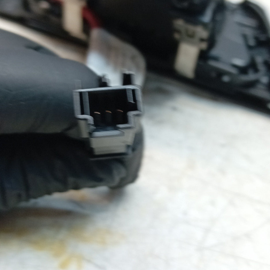 MERCEDES E-CLASS W212 DASHBOARD TRIM WITH AIR VENT 2016 ON A212680XX93 FM001537