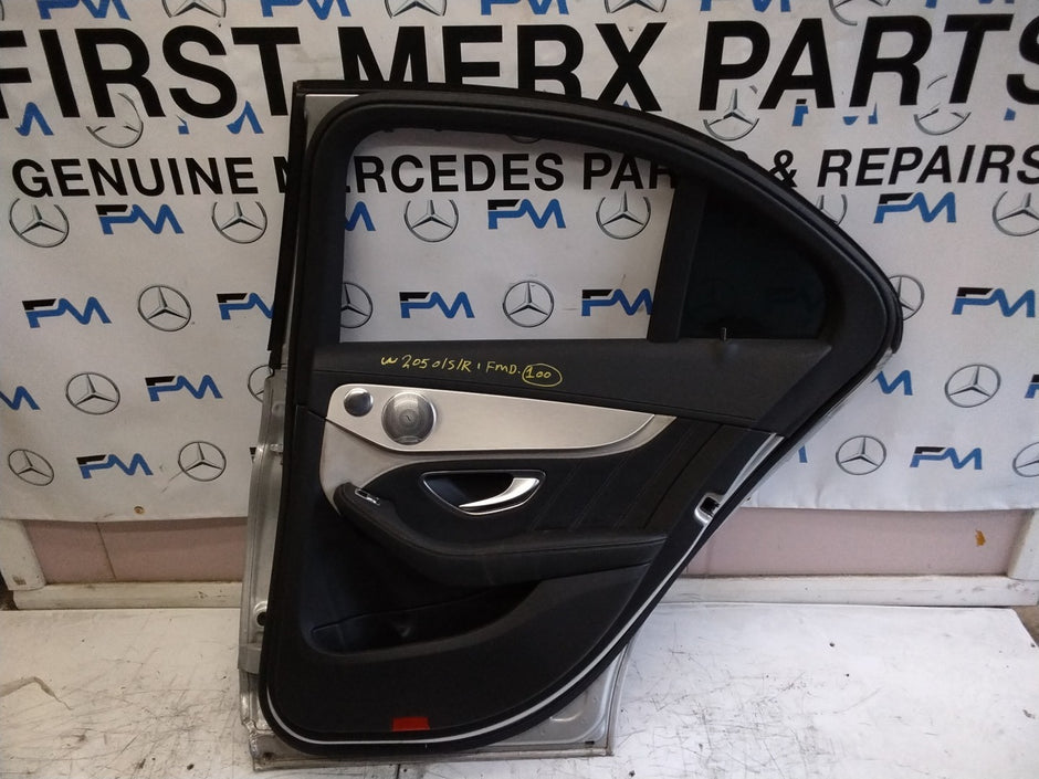 MERCEDES BENZ  C-CLASS W205 DRIVER SIDE REAR DOOR O/S/R COMPLETE SILVER FMD100