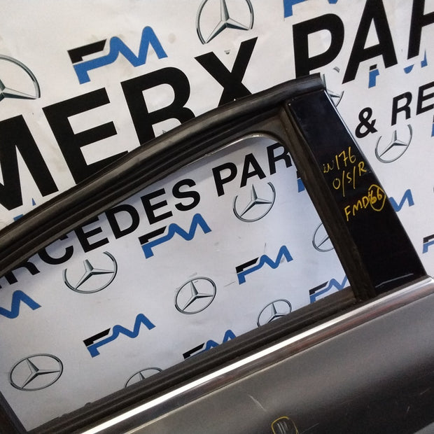 MERCEDES BENZ A-CLASS W176 DRIVER SIDE REAR DOOR O/S/R COMPLETE GREY FMD66 