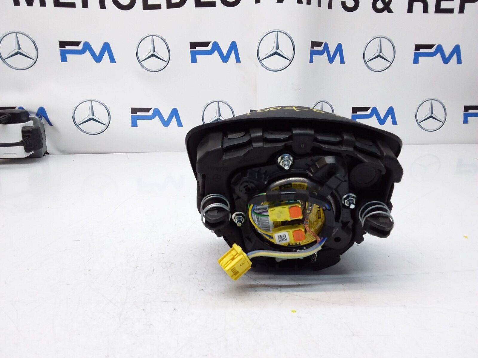 MERCEDES C-CLASS W205 STEERING WHEEL AIRBAG 308998798162-AD FM00483