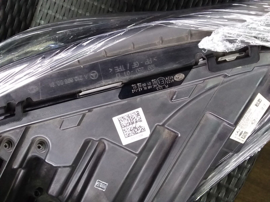 MERCEDES E CLASS W213 2016-2021 PASSENGER SIDE LED HEADLIGHT A2139064104 FM61