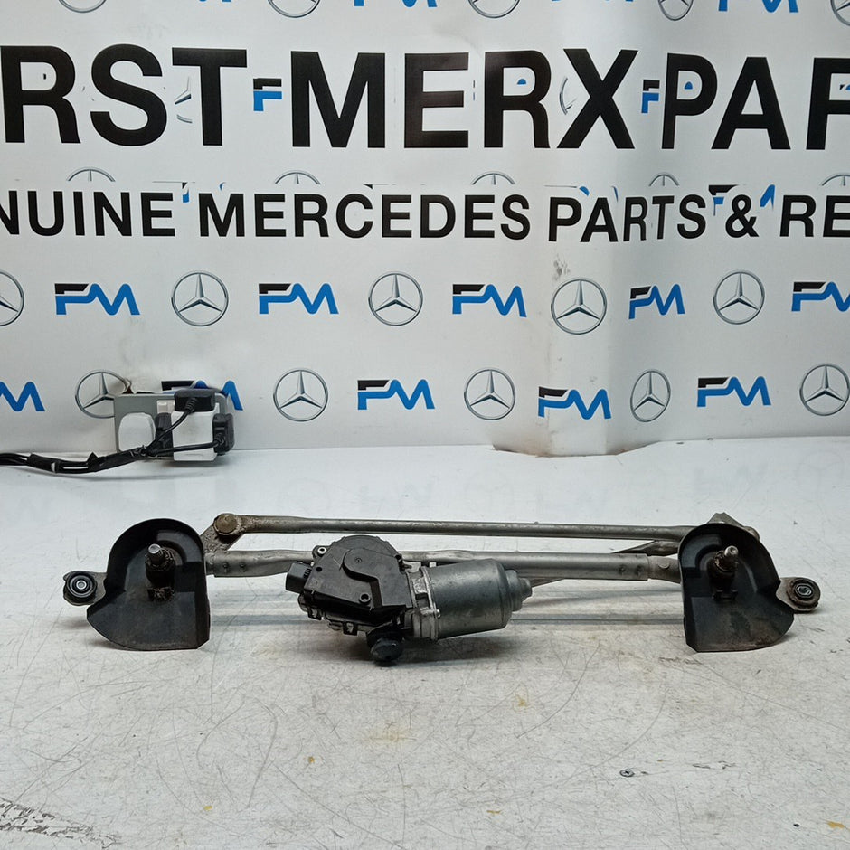 MITSUBISHI OUTLANDER MK3 WIPER MOTOR FRONT AND LINKAGE 1593005620 FM001602