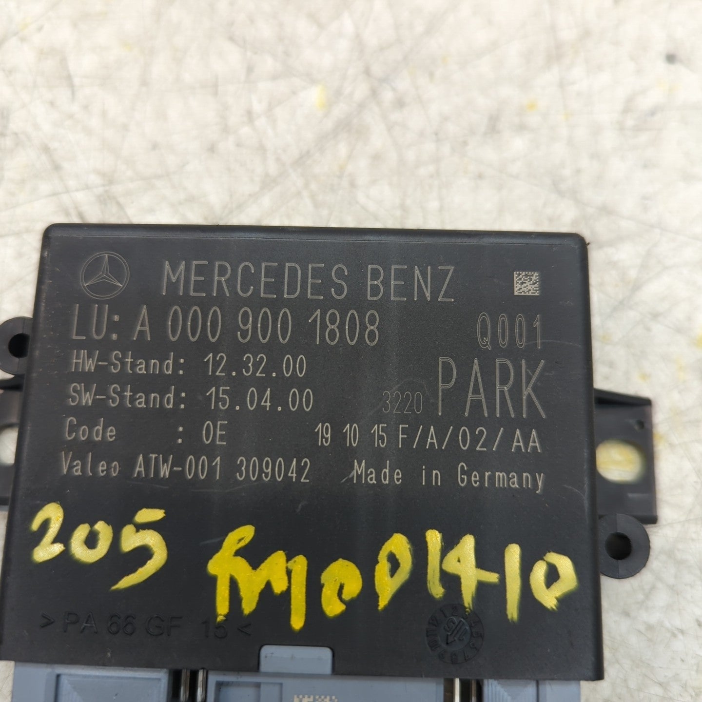 MERCEDES S C-CLASS PARKING SENSOR CONTROL MODULE W205 W222 A0009001808 FM001410