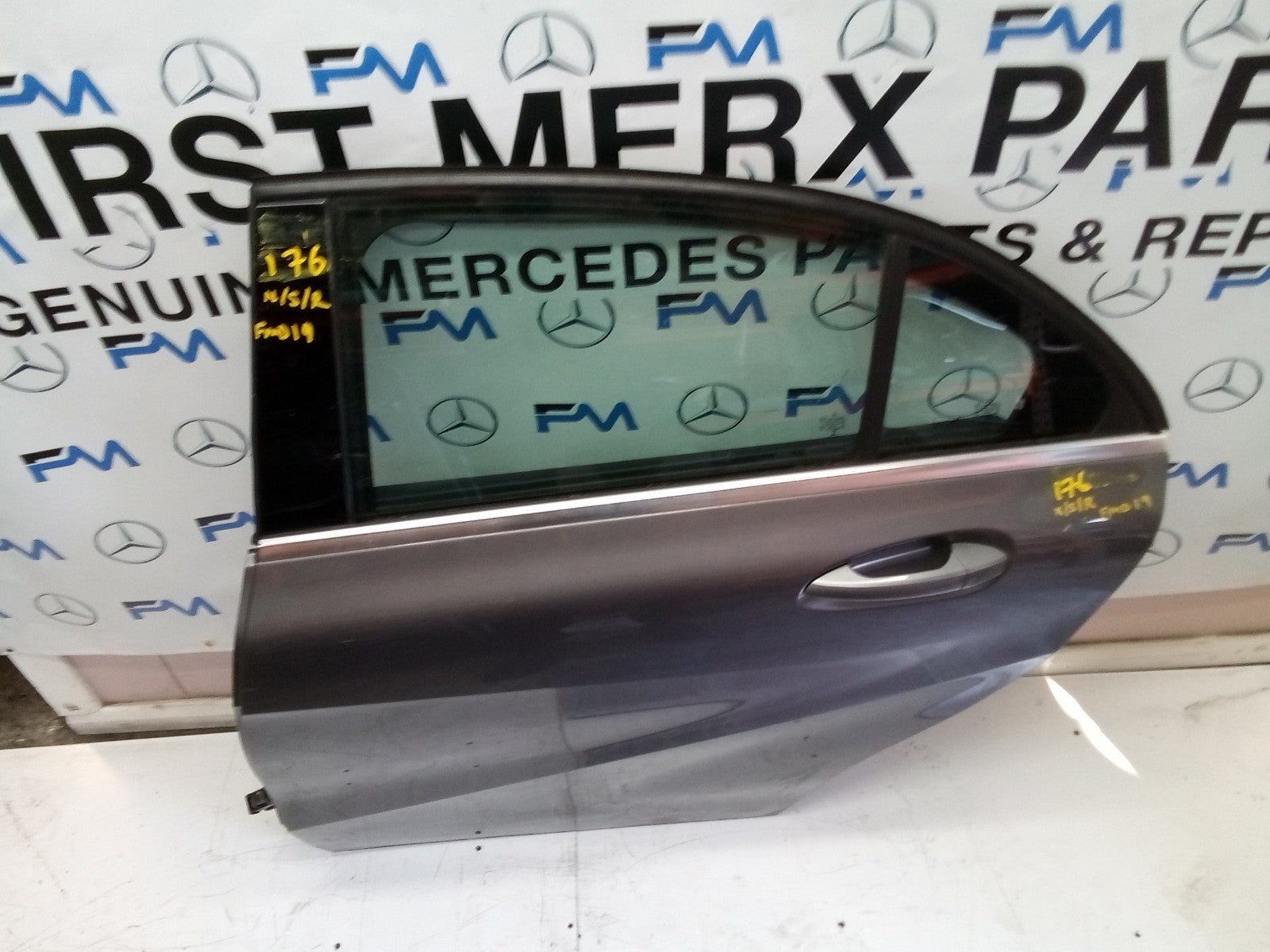 MERCEDES BENZ A CLASS W176 PASSENGER SIDE REAR DOOR ( NEAR SIDE REAR ) FMD19