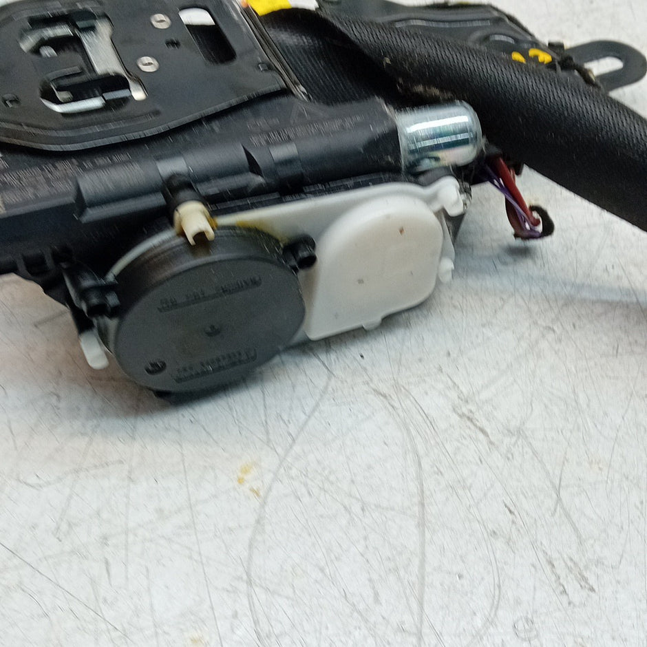 MERCEDES BENZ  E-CLASS W213 SEAT BELT FRONT DRIVER OS 2016 A2138605600 FM001225
