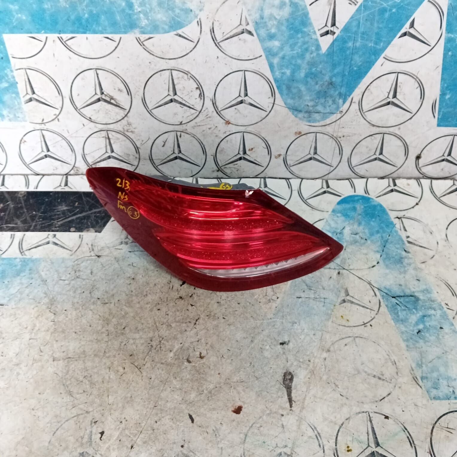 MERCEDES BENZ E-CLASS W213 E63 PASSENGER SIDE (NEAR SIDE) REAR LIGHT A2139067900