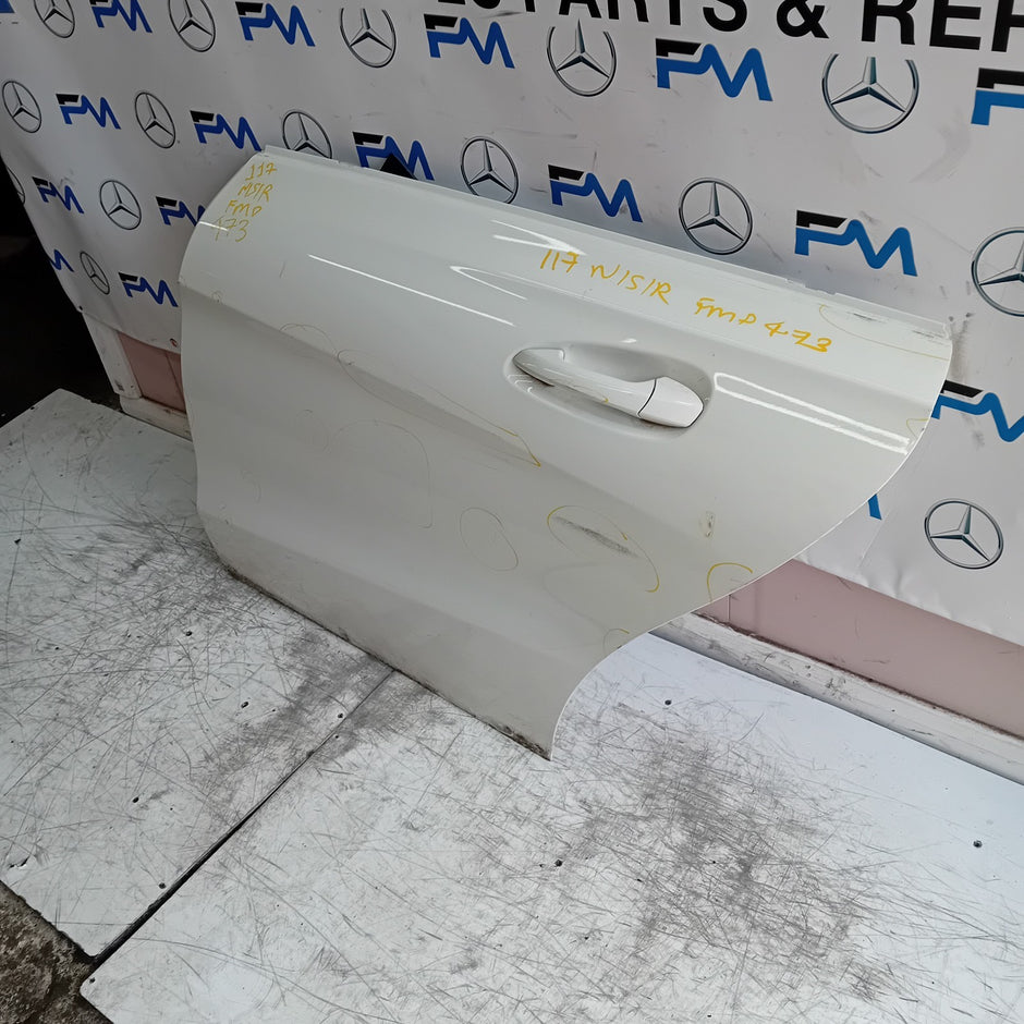 MERCEDES BENZ  CLA W117 PASSENGER REAR DOOR NSR WHITE 2014 FMD473