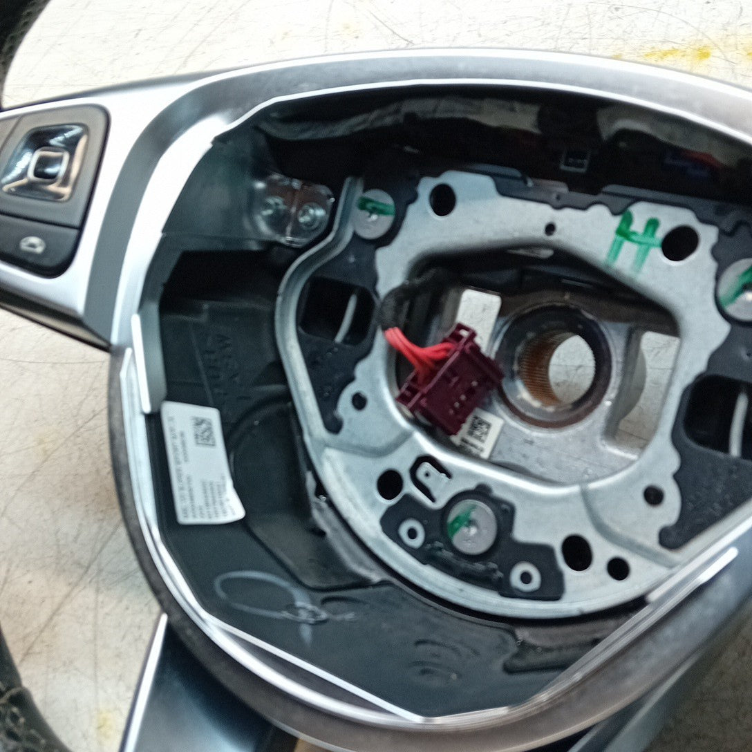MERCEDES W205 C-CLASS MULTIFUNCTION STEERING WHEEL PFL 2014 A0004606700 FM001402