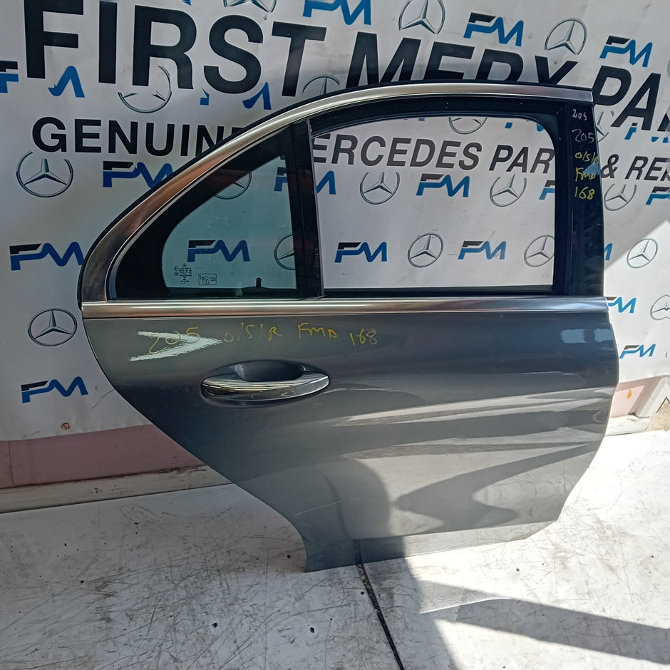 MERCEDES C-CLASS W205 COP PASSENGER REAR DOOR N/S/R GREY 2014 ON COMPLETE FMD168