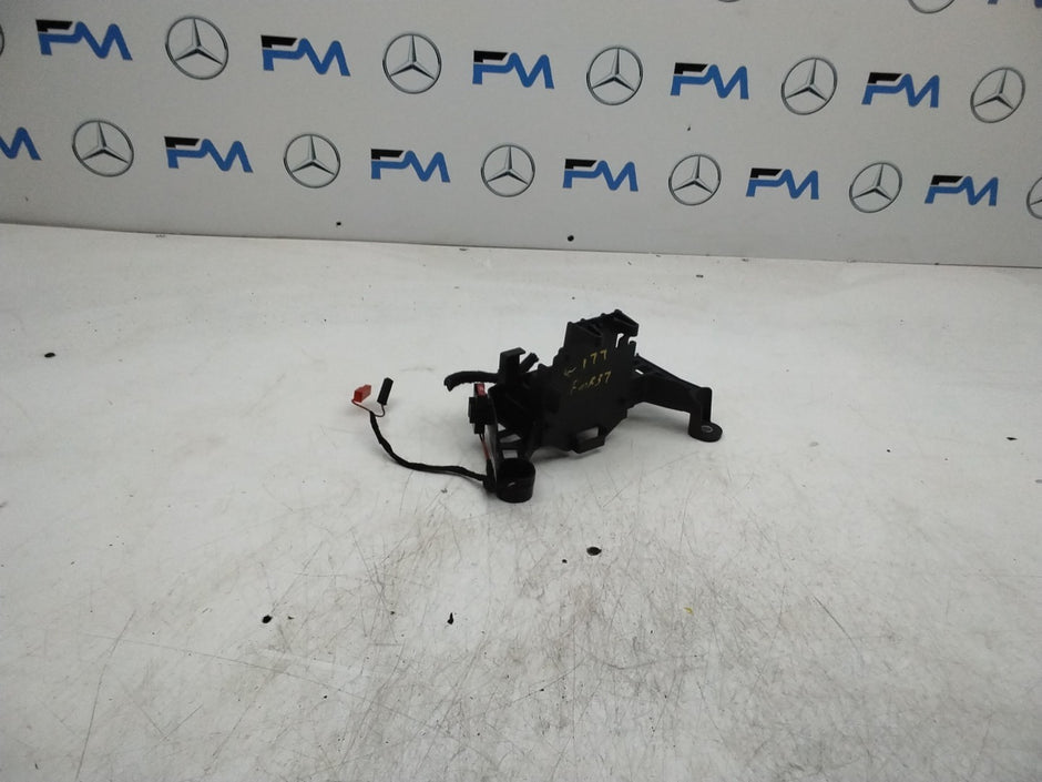 MERCEDES MERCEDES A-CLASS W177 UNDER BODY BRACKET A2475452901 FMR37