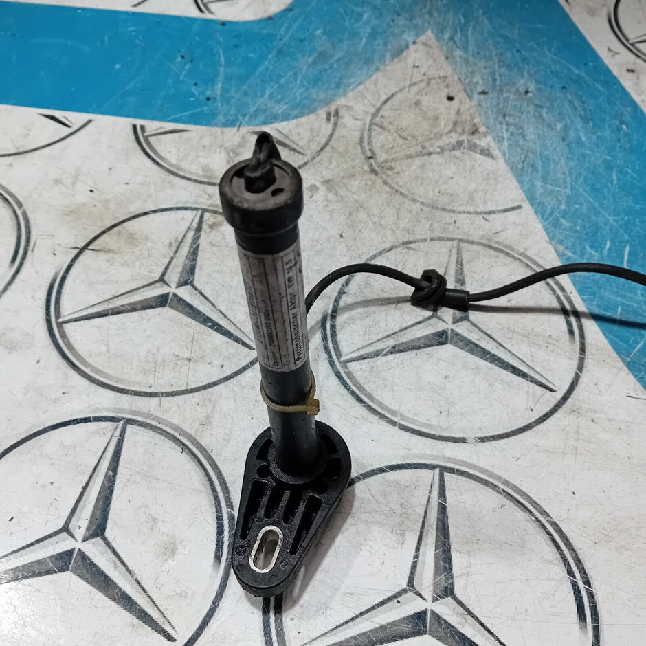 MERCEDES A CLASS W176 BONNET ACTUATOR HINGE 0589-P1-000095