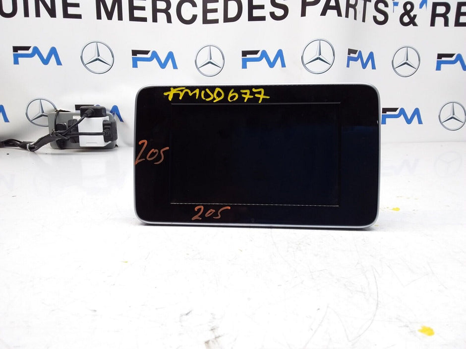 MERCEDES C-CLASS W205 2014 SAT NAV MULTIMEDIA SCREEN A2059004113 FM00677