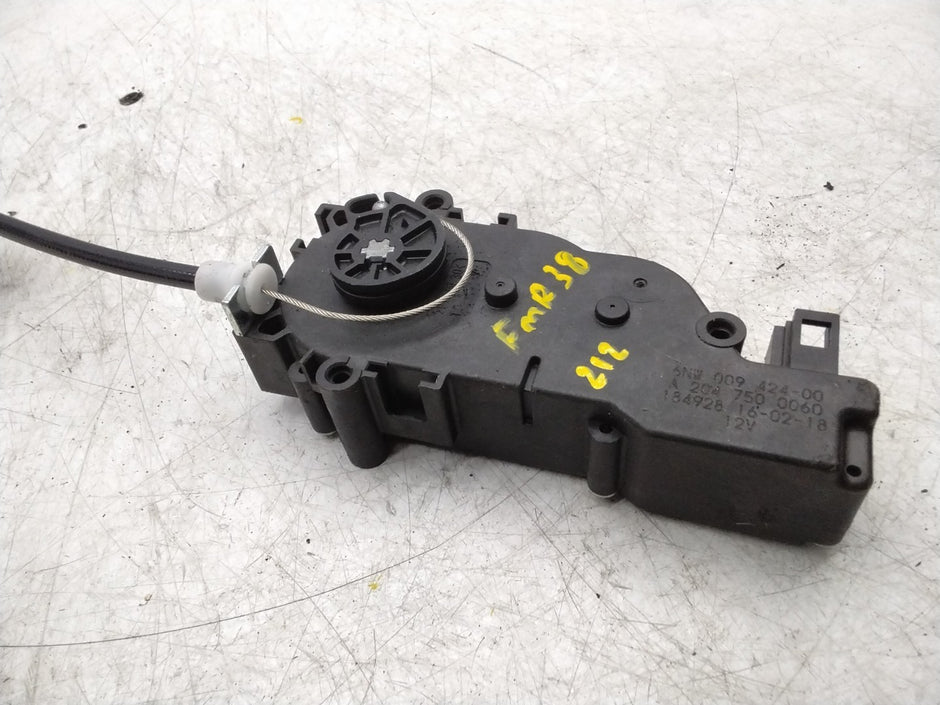MERCEDES MERCEDES E-CLASS W212 REAR TAILGATE LOCK ACTUATOR  A2047500060 FMR38